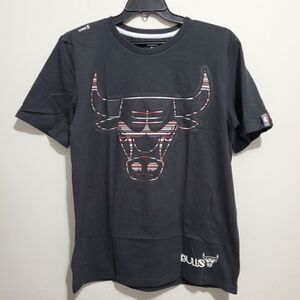 NBA CHICAGO BULLS SZ MEDIUM T SHIRT NWOT UNK BLACK/RED